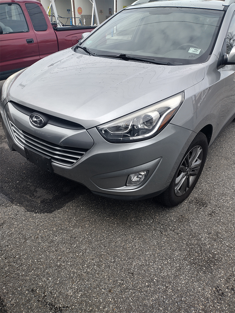 2015 Hyundai Santa Fe$1,300